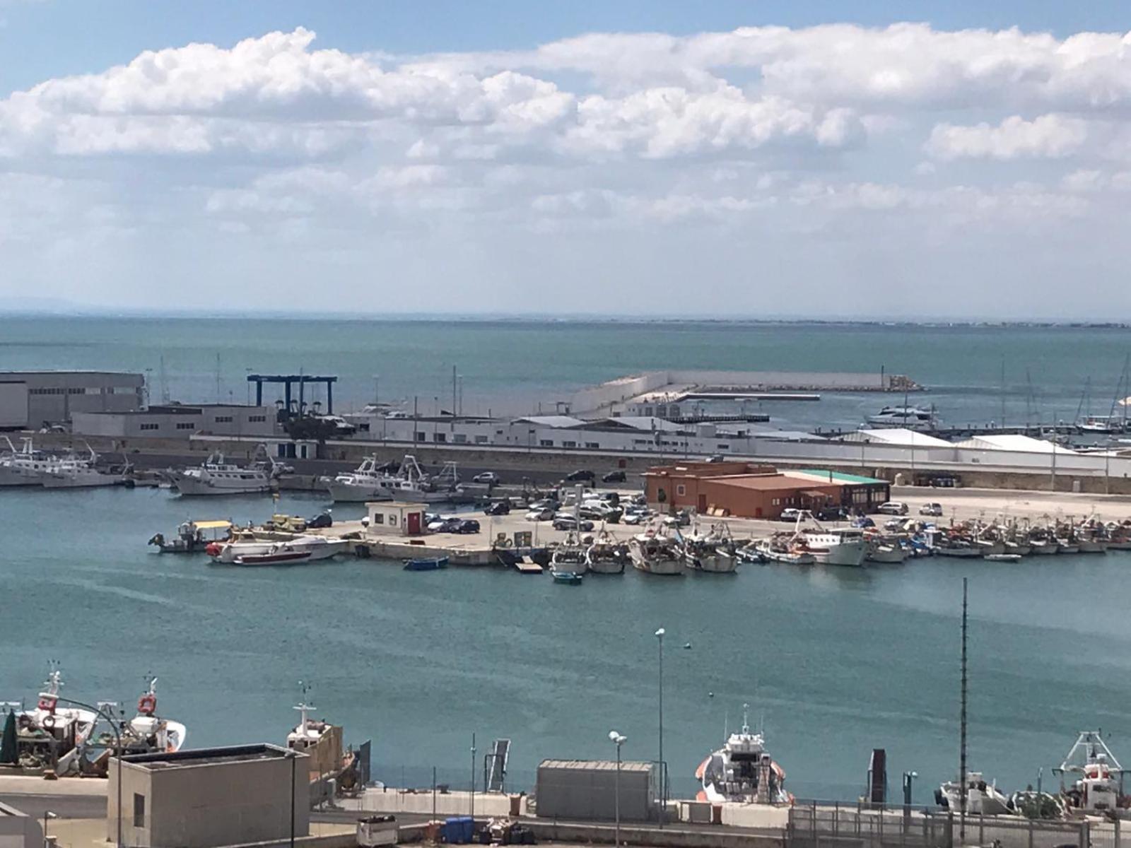 B&B Piazza Marconi Manfredonia Eksteriør billede